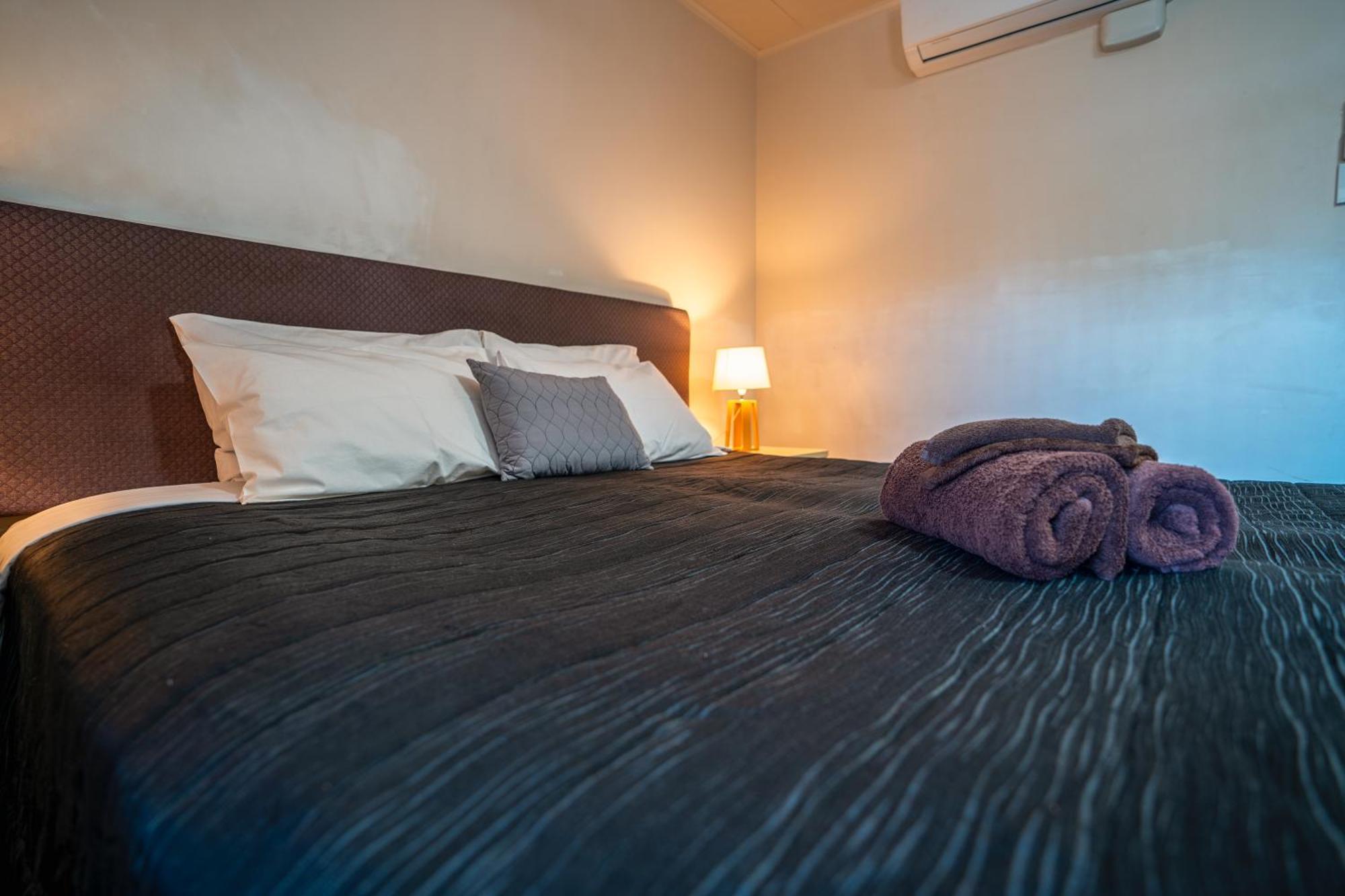 Colonial On Gladstone Motel Gisborne Bagian luar foto