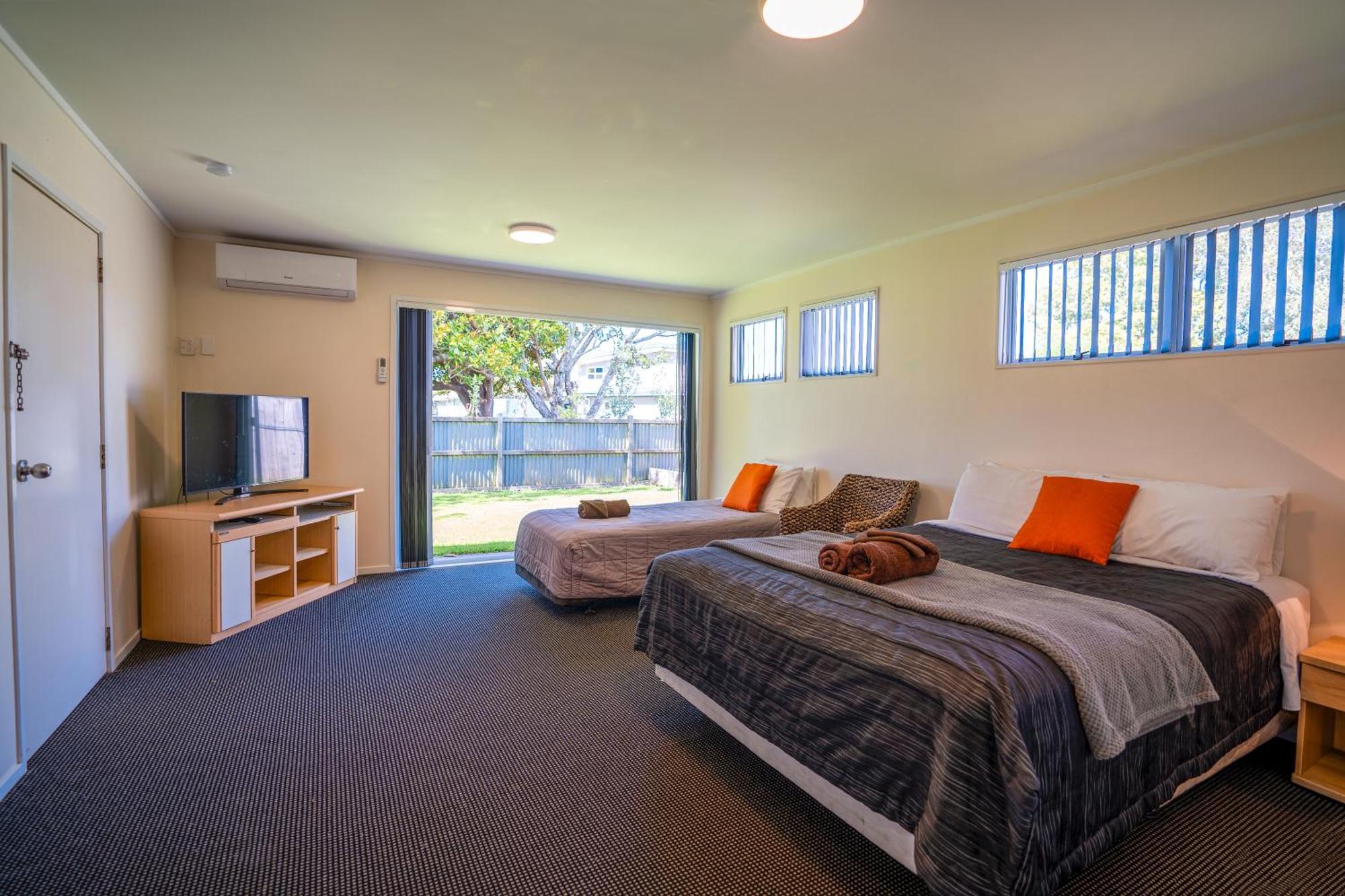 Colonial On Gladstone Motel Gisborne Bagian luar foto