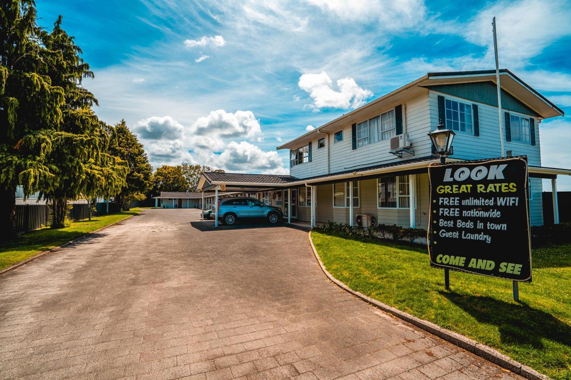 Colonial On Gladstone Motel Gisborne Bagian luar foto