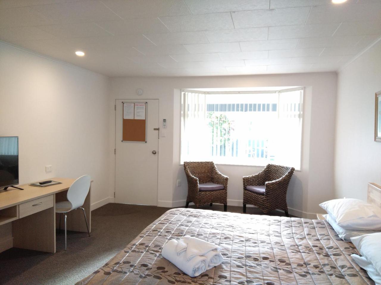 Colonial On Gladstone Motel Gisborne Bagian luar foto